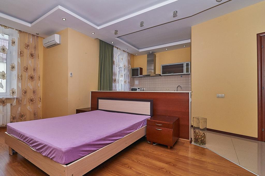 Inn Home Apartments In Kiev Center Bagian luar foto